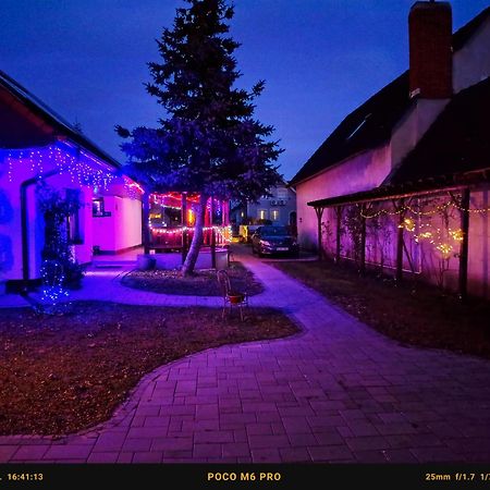 Robitel Wellness Vendeghaz Veszprem-Gyulafiratot Hotel Exterior photo